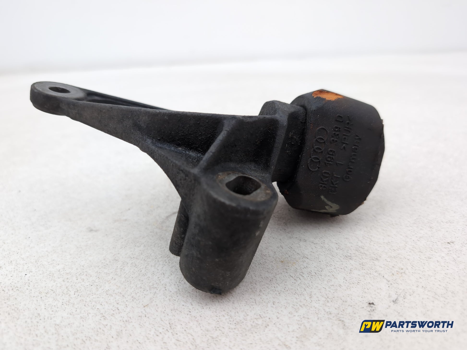 Engine Mounting Bracket 2