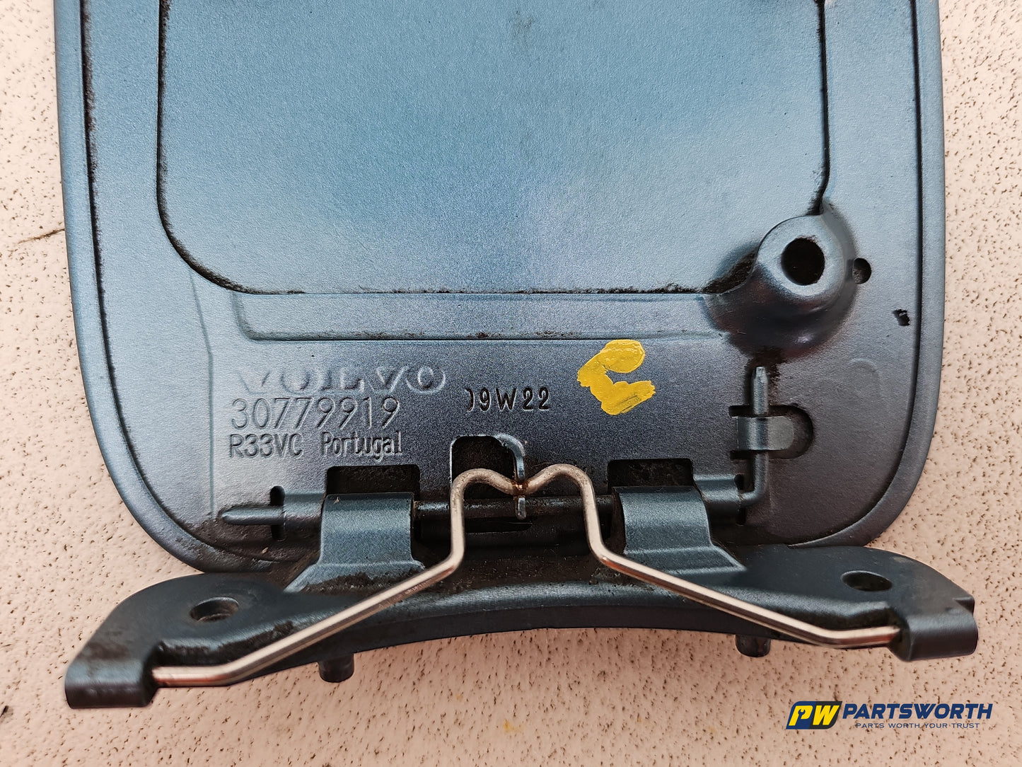 Fuel Filler Flap 2
