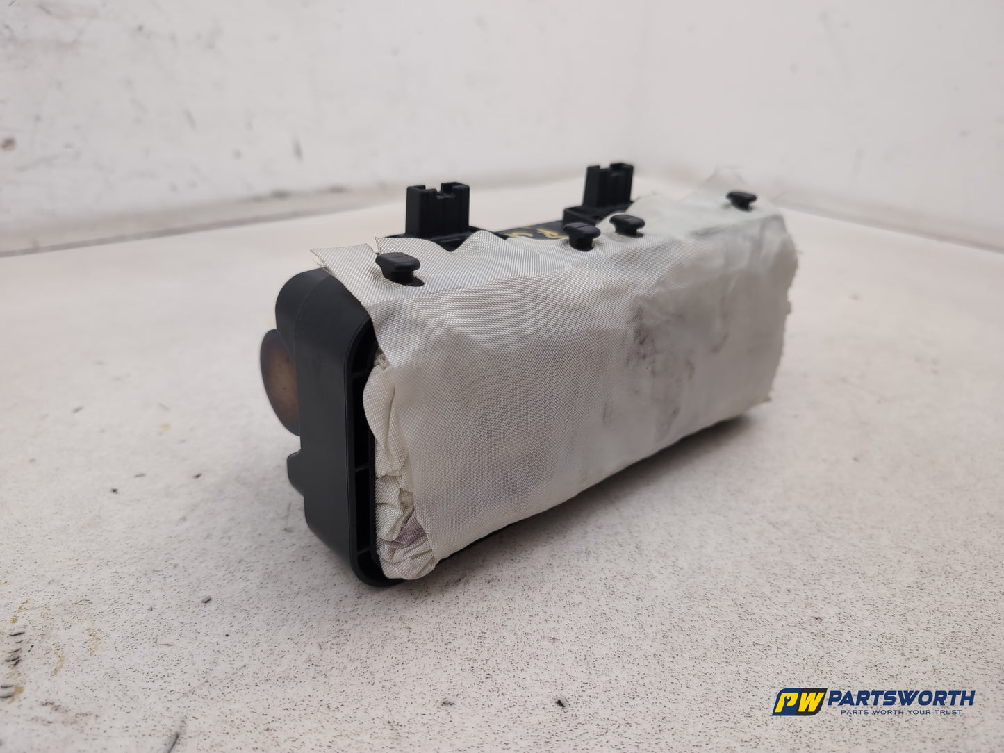 Airbag Passenger Side 2