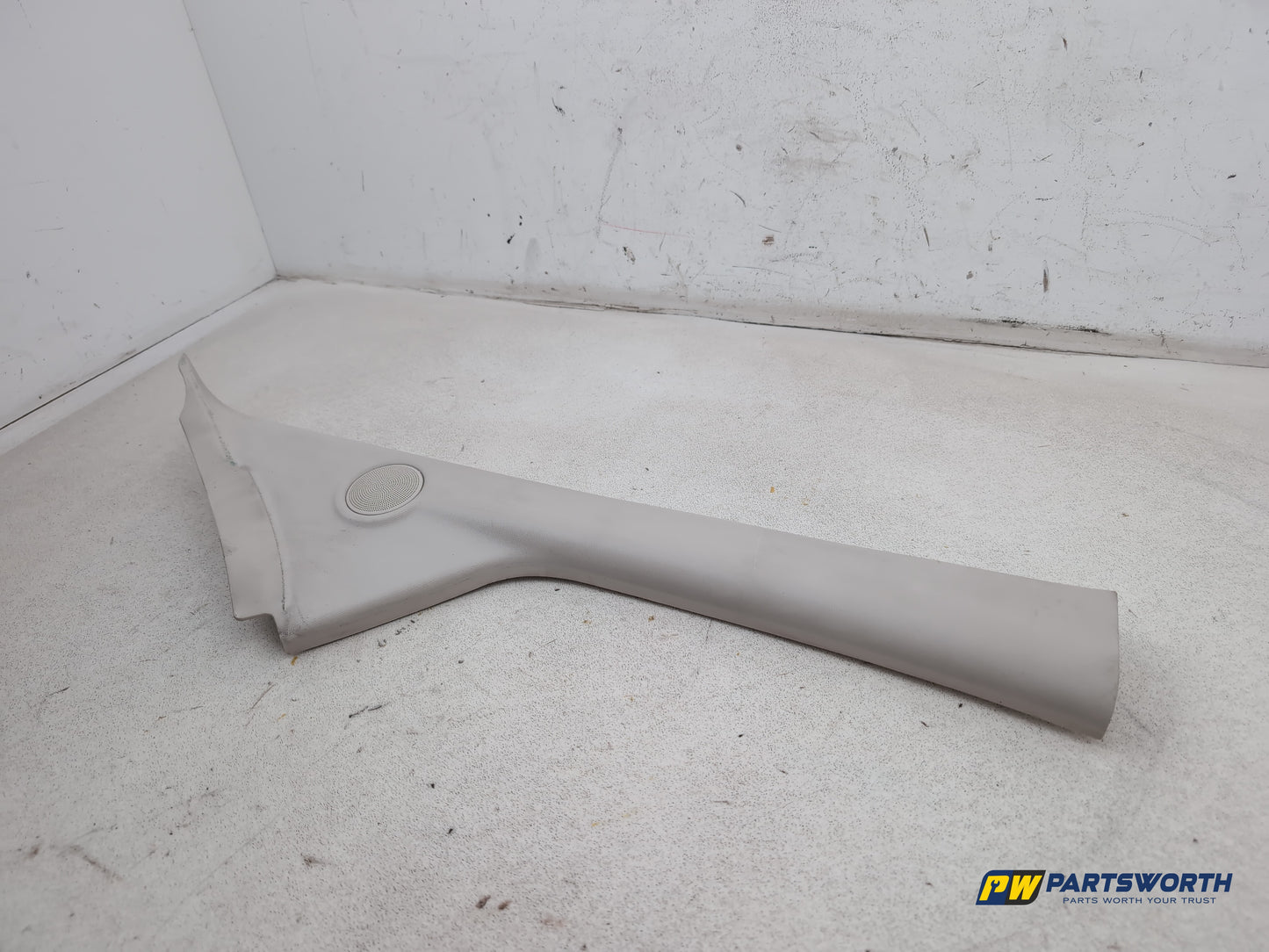 RH A Pillar Trim  2
