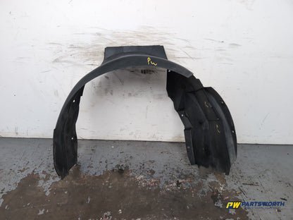 Moulding Wheel Arch Front RH 2