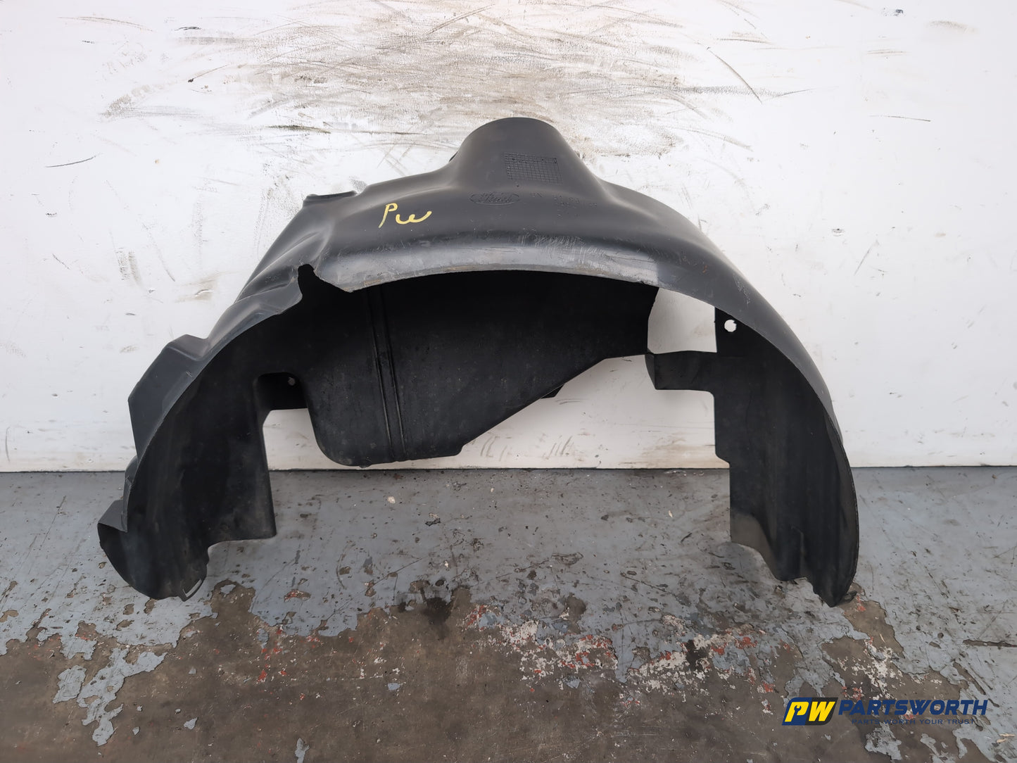 Moulding Wheel Arch Rear RH 2