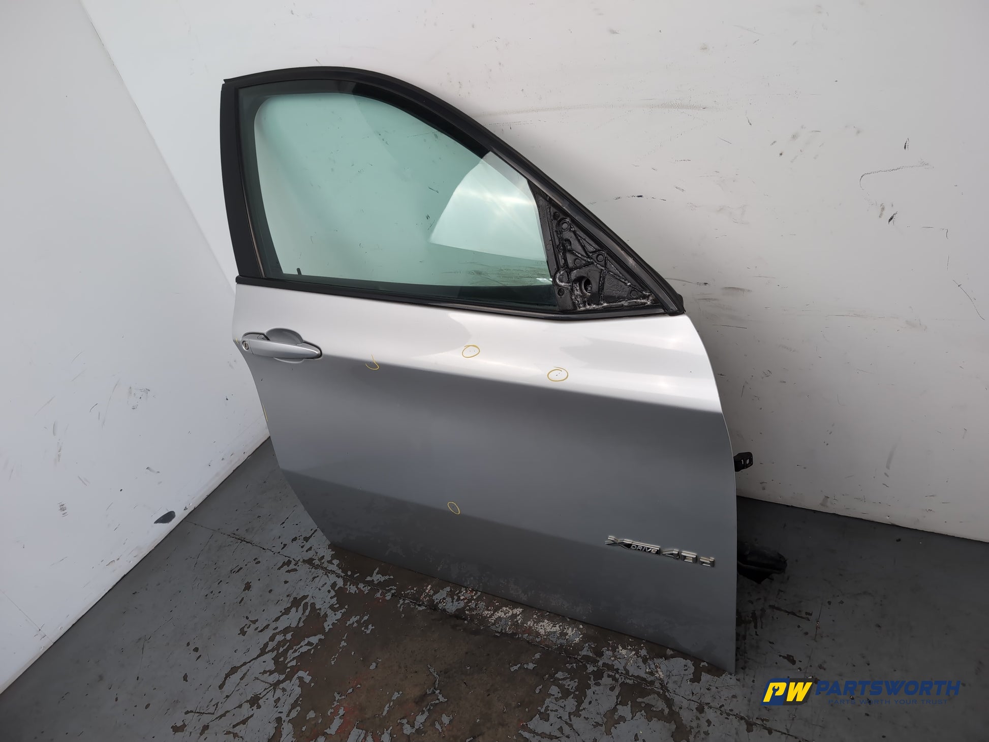 Bmw X6 Xdrive 40d E71 Suv Coupe Door Front Driver Side Titansilber Mettalic 354 - photo 2