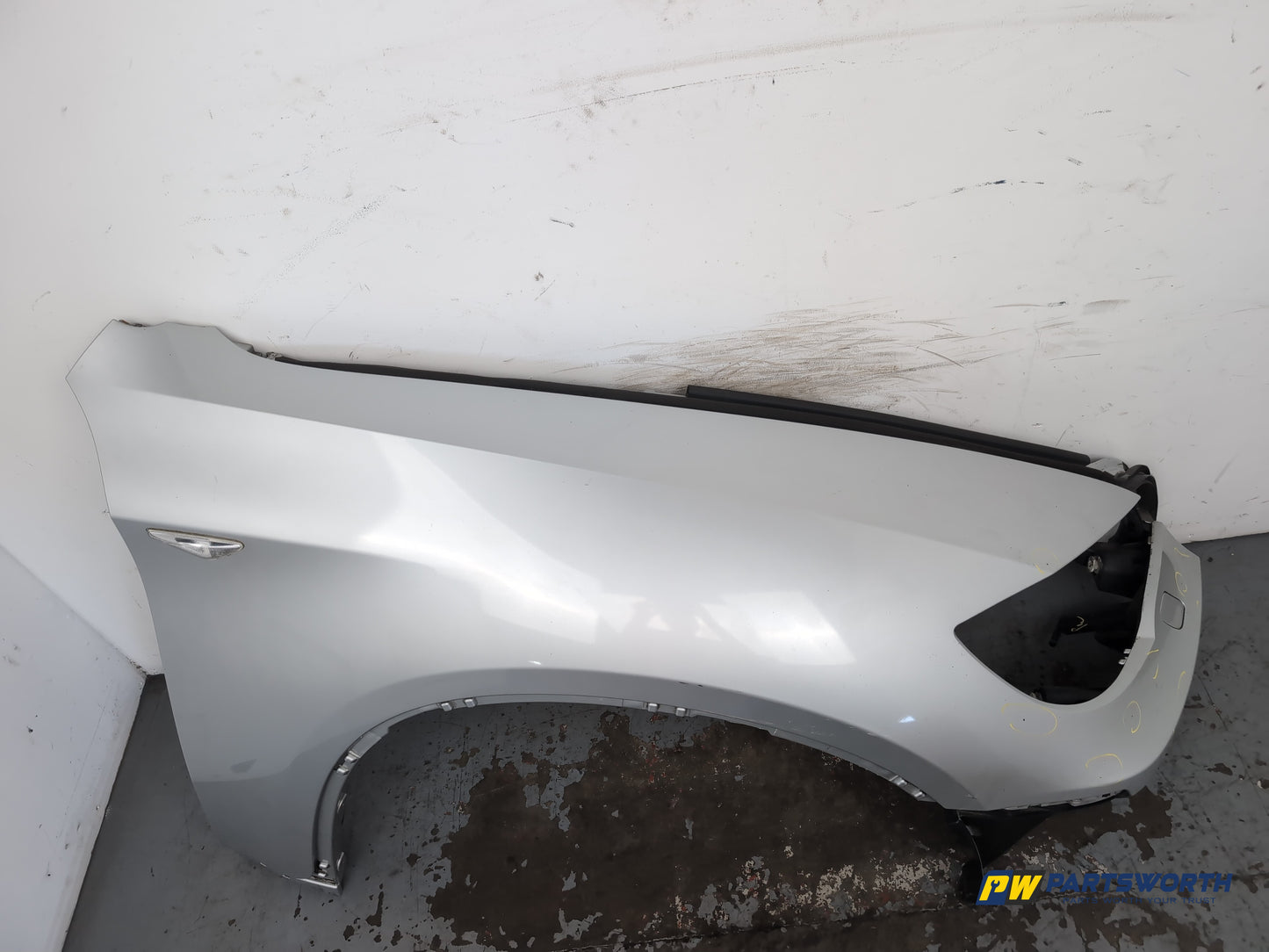 Wing Front RH 2