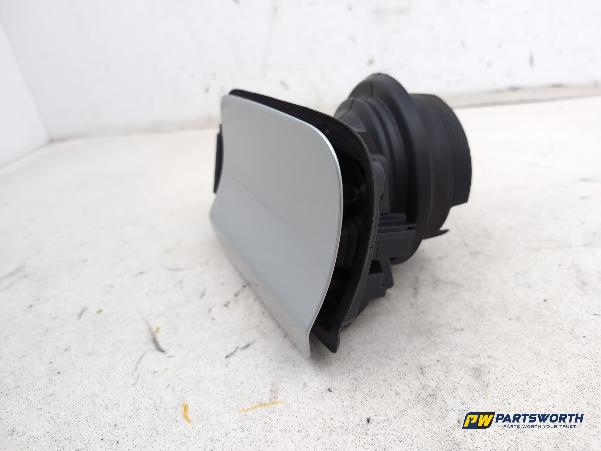 Fuel Filler Flap 2