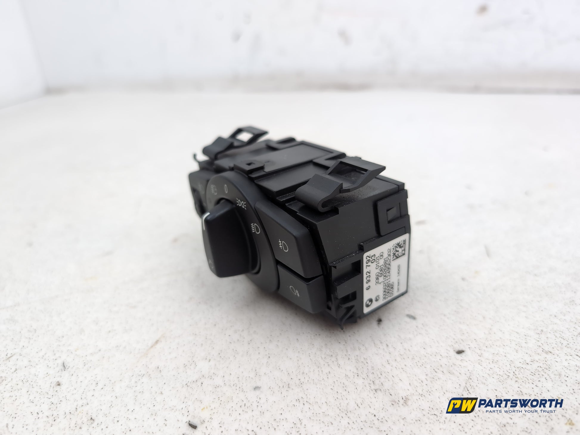 Switch Headlamp 2
