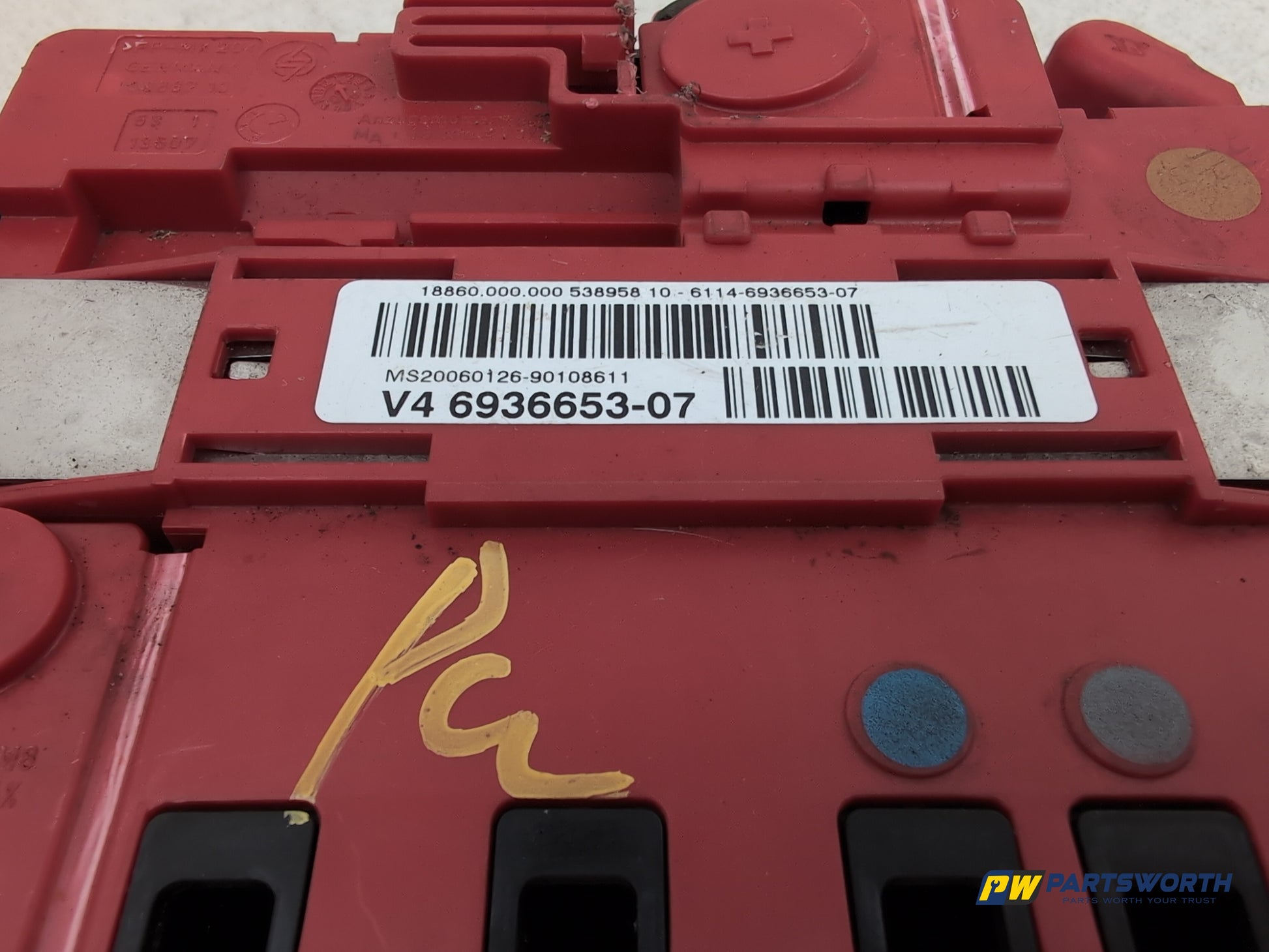 Positive Pole Battery Power Boot Distribution Fuse Box 2