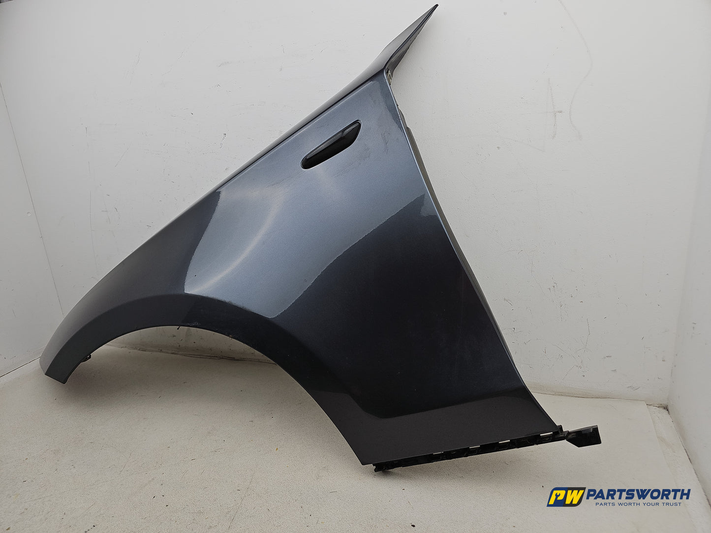 Wing Front LH 2