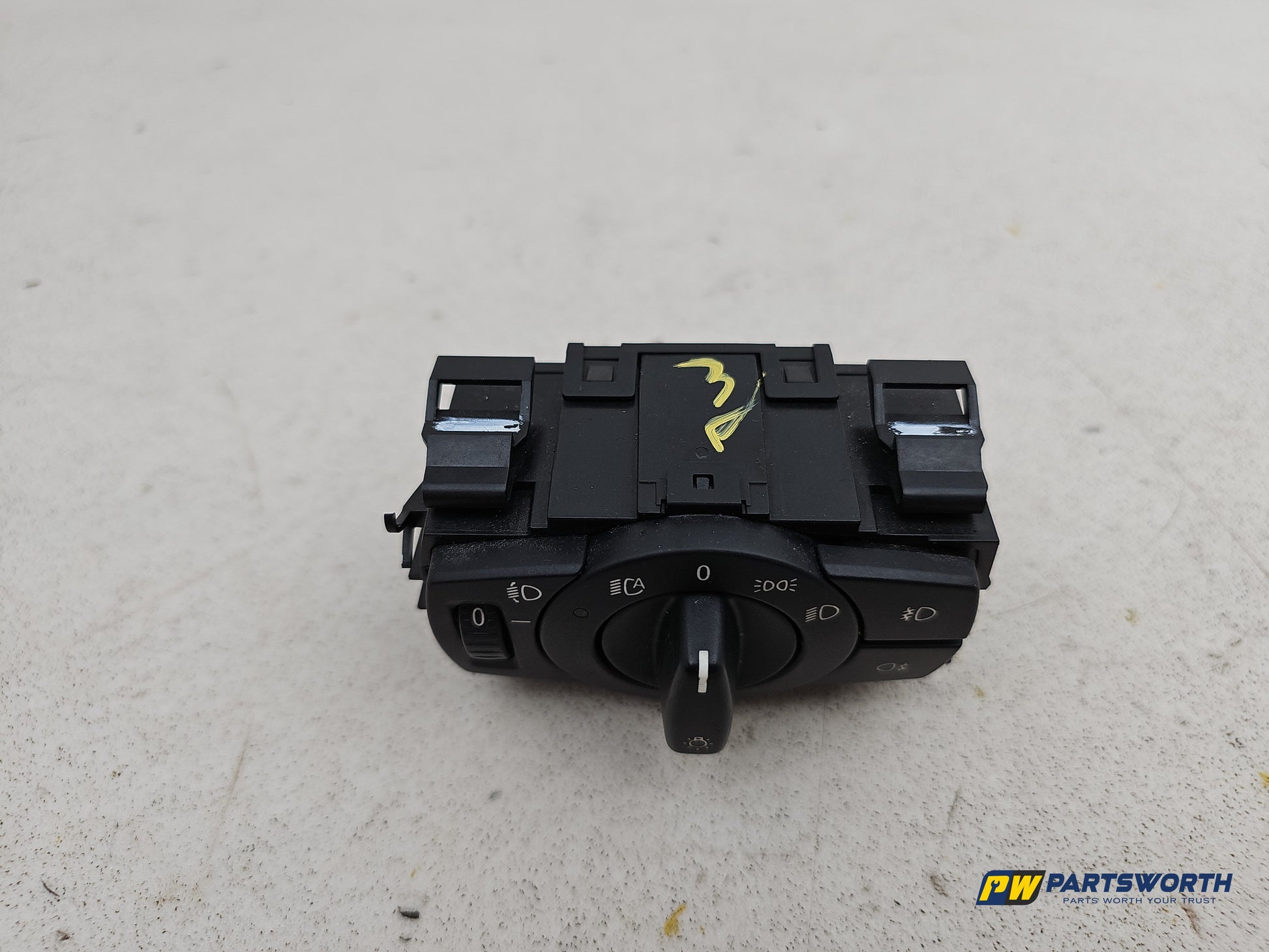 Switch Headlamp 2