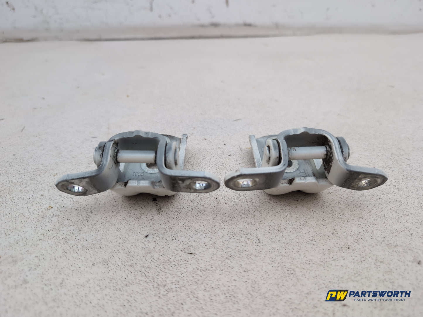 RH Front Door Hinge Pair  2