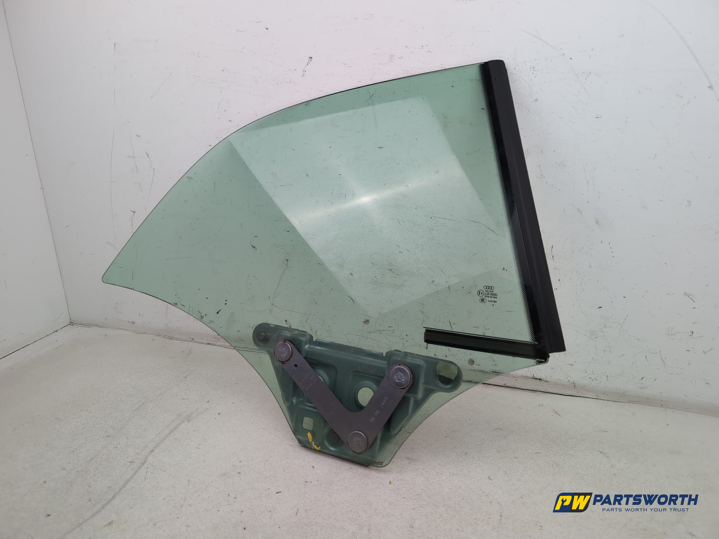 Door Glass Quarter Light Rear RH 2