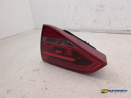 Audi A3 Sport Tdi Convertible Lamp Assembly Rear Inner Rh Driver Side 8p0945094 - photo 2