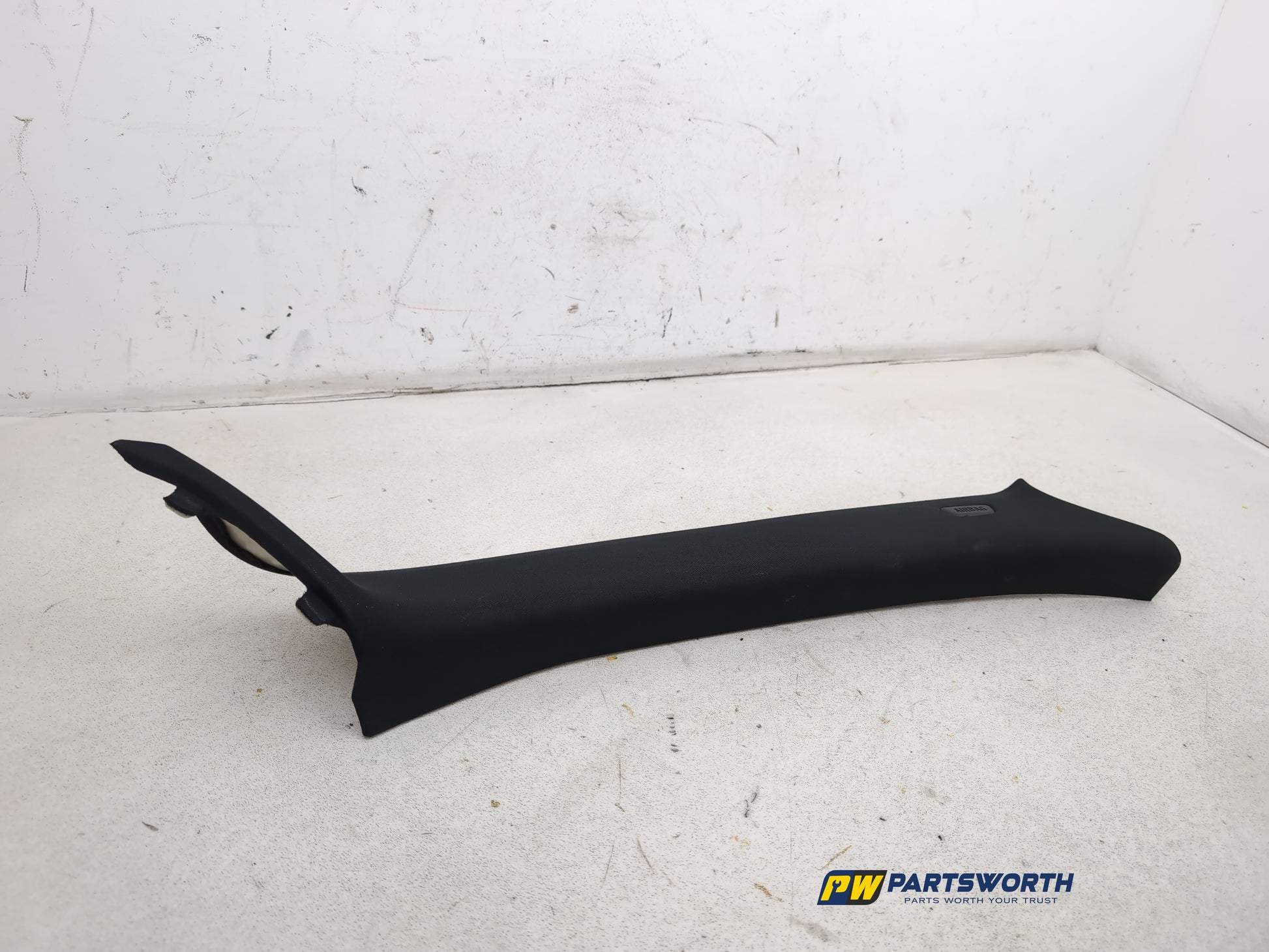 RH A Pillar Trim  2