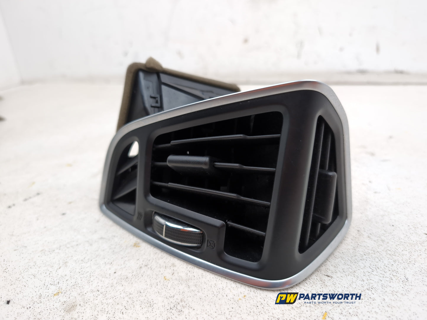 Dashboard Trim With Air Vent  2