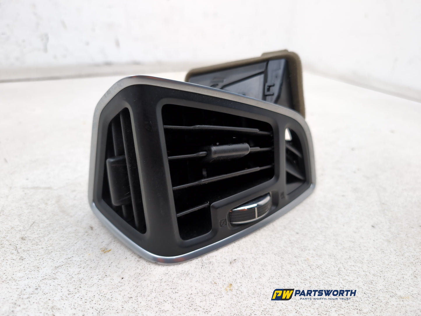 Dashboard Trim With Air Vent  9