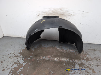 Moulding Wheel Arch Front RH 2