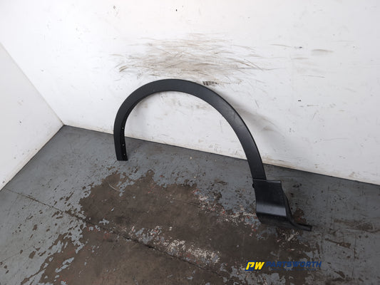 Moulding Wheel Arch Front LH 2