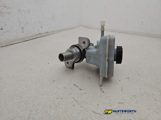 Brake Master Cylinder Assembly 2