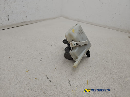 Brake Master Cylinder Assembly 2