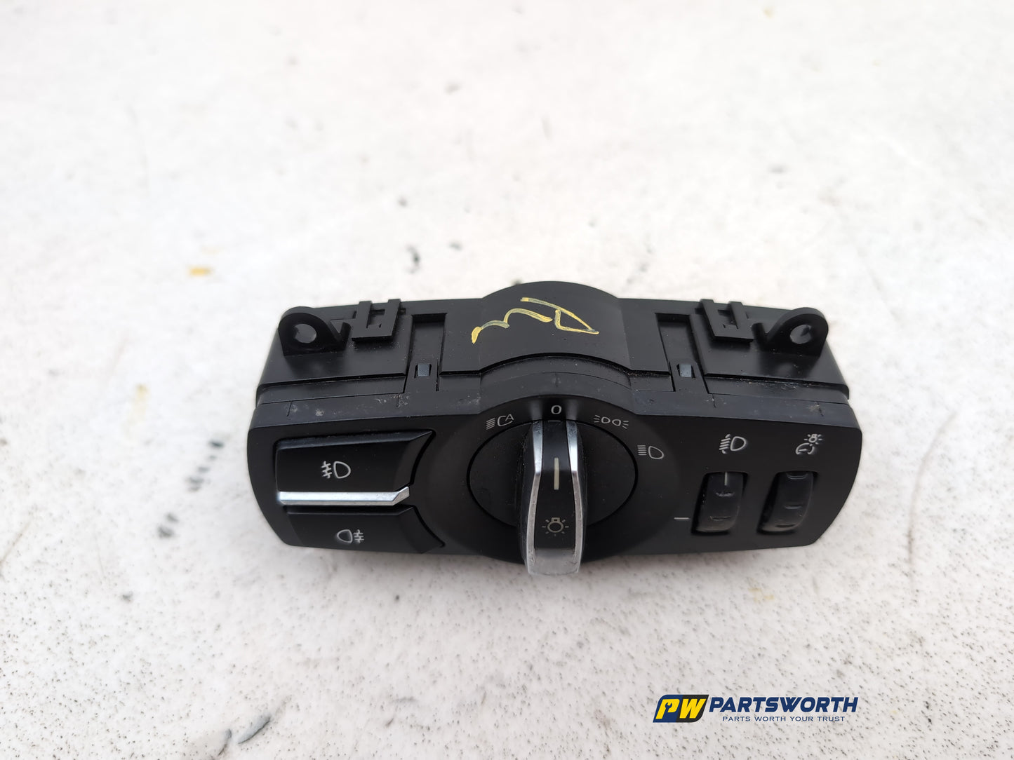 Switch Headlamp 2