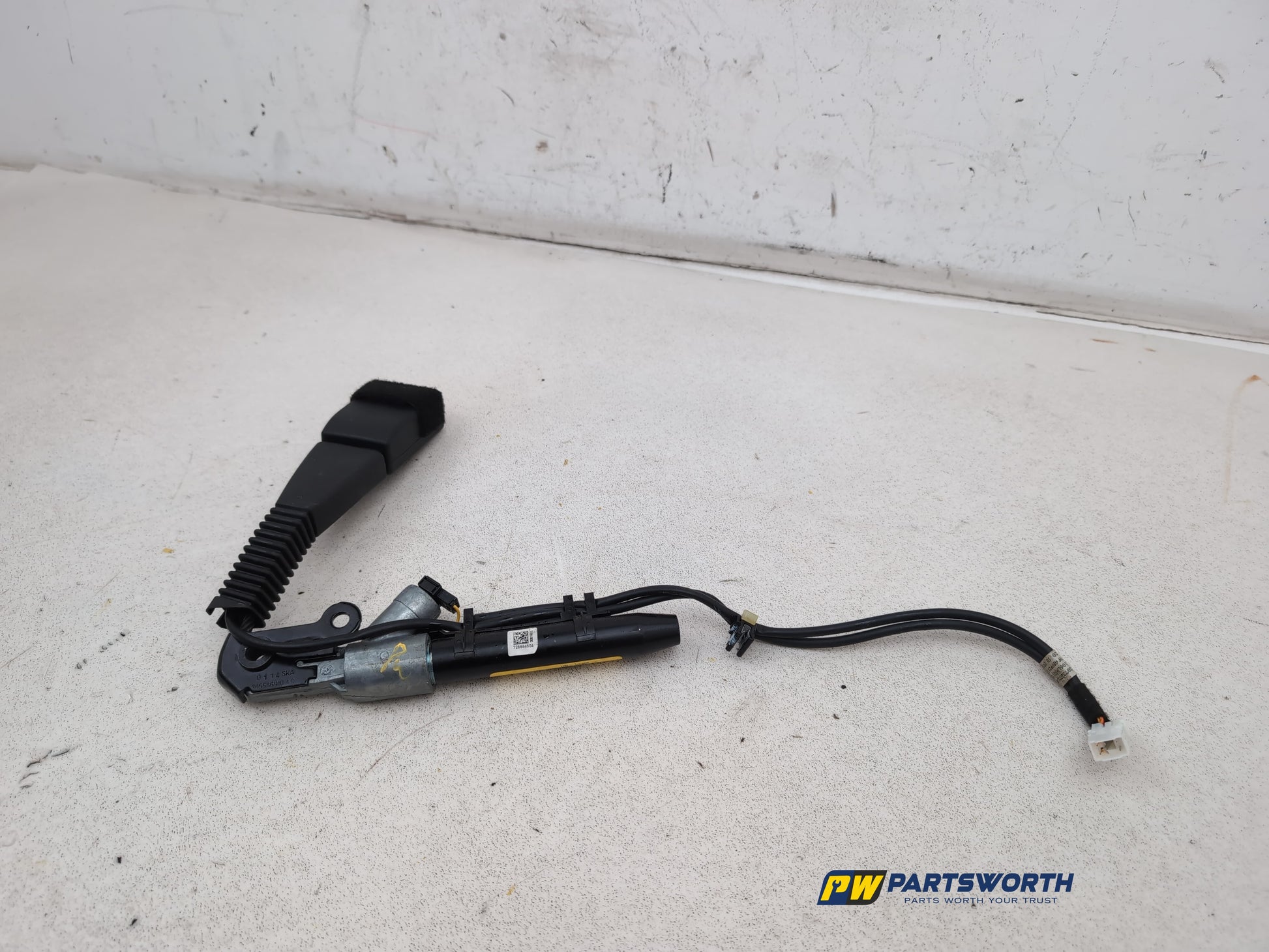 Seat Belt Front LH 2