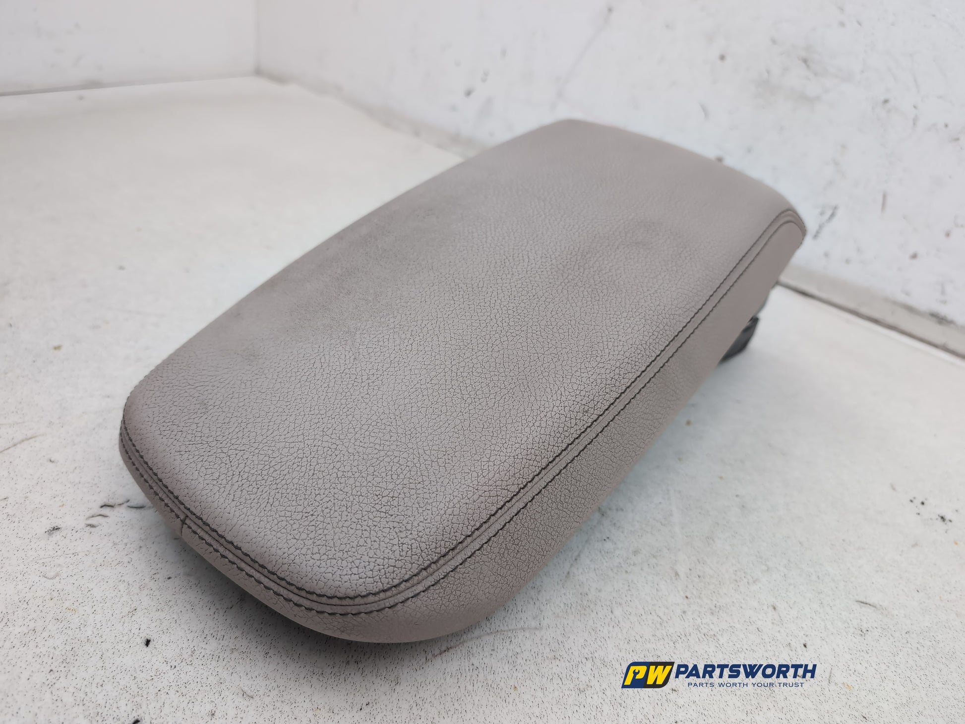 Centre Console Armrest 2