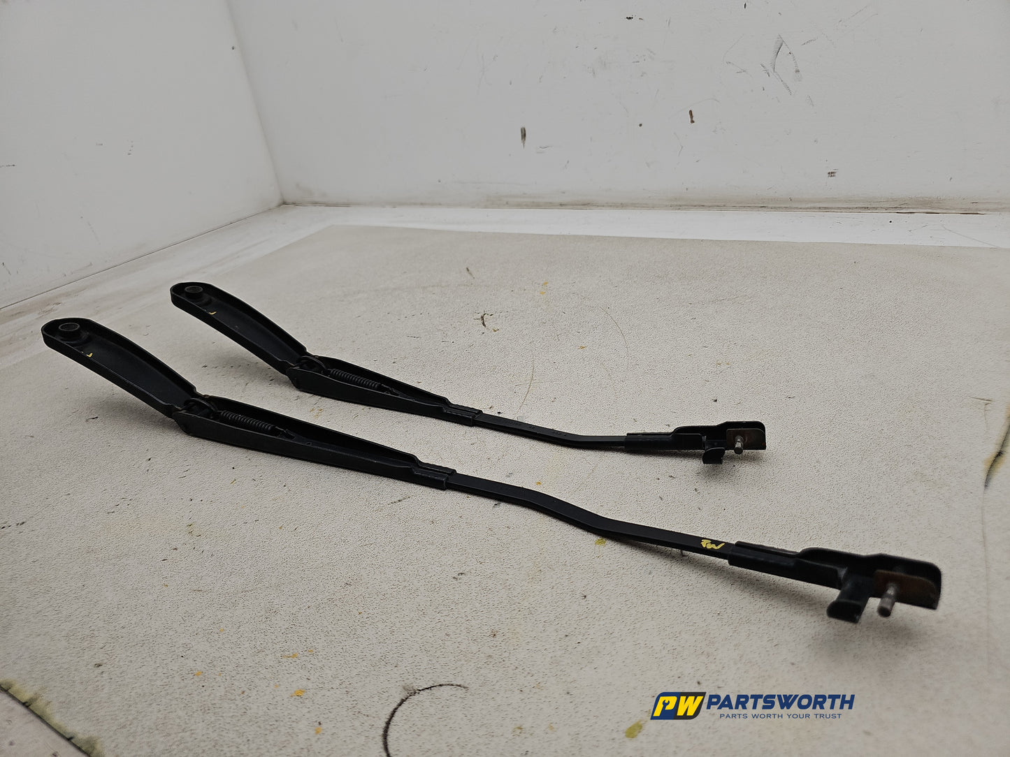 Wiper Front Arm 2