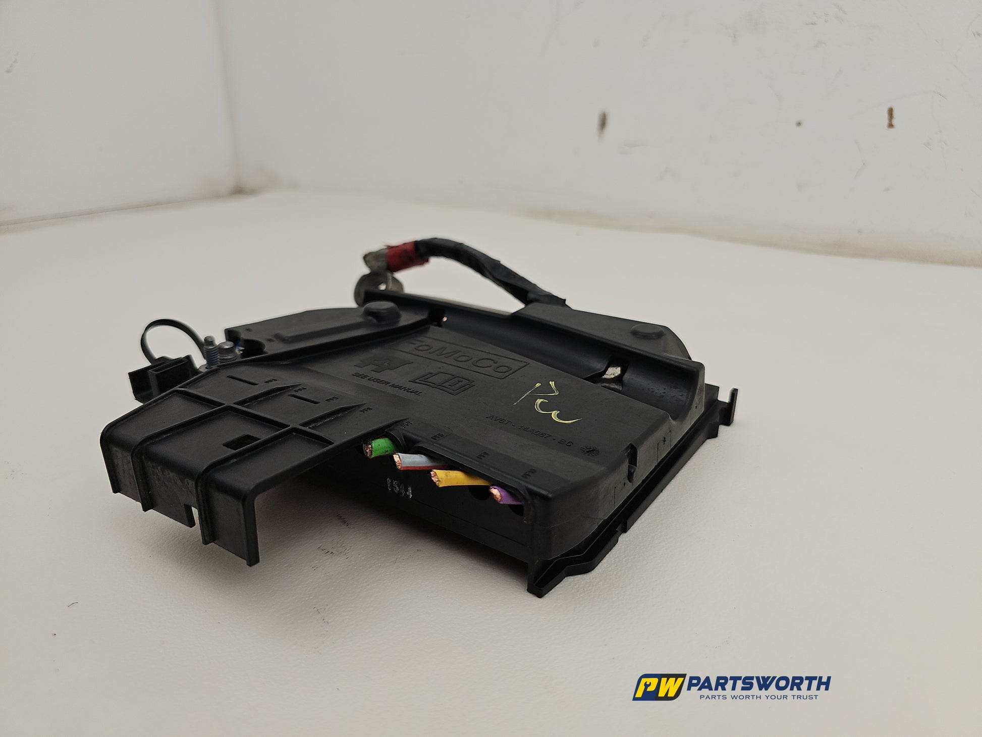 Fuse and Relay Box 1 2