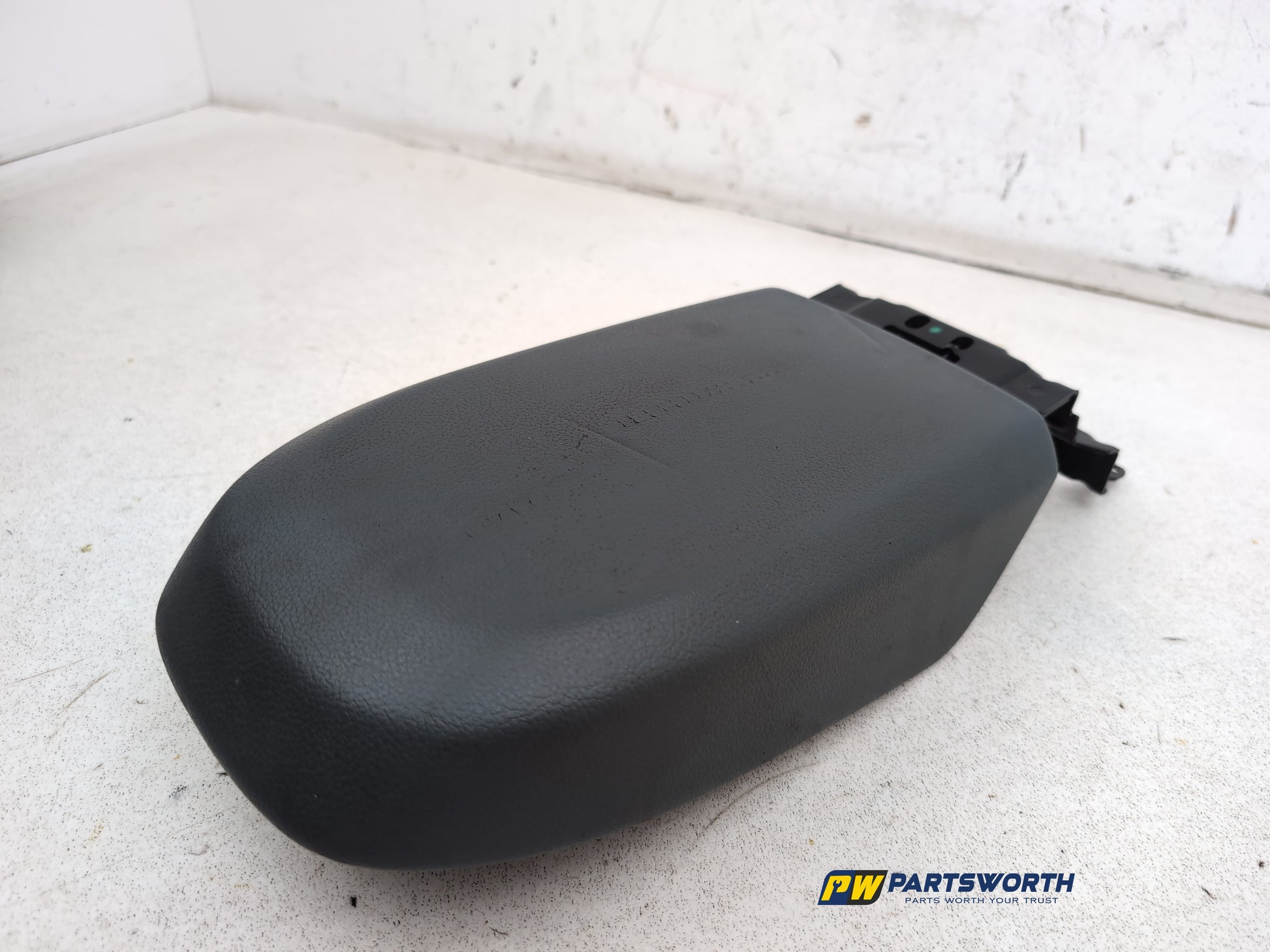 Centre Console Armrest 2
