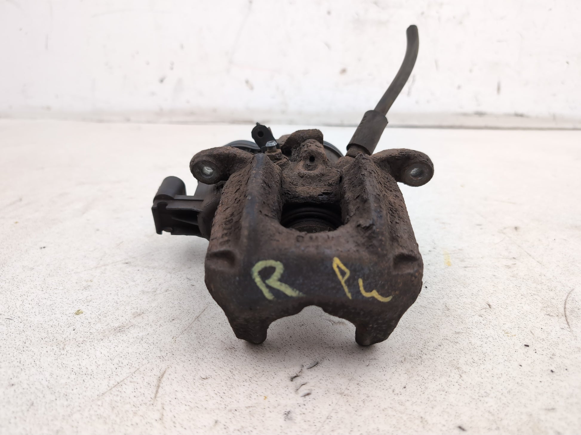 Brake Rear Caliper RH 2