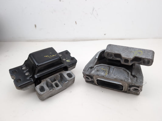 Engine Mounting Bracket 2