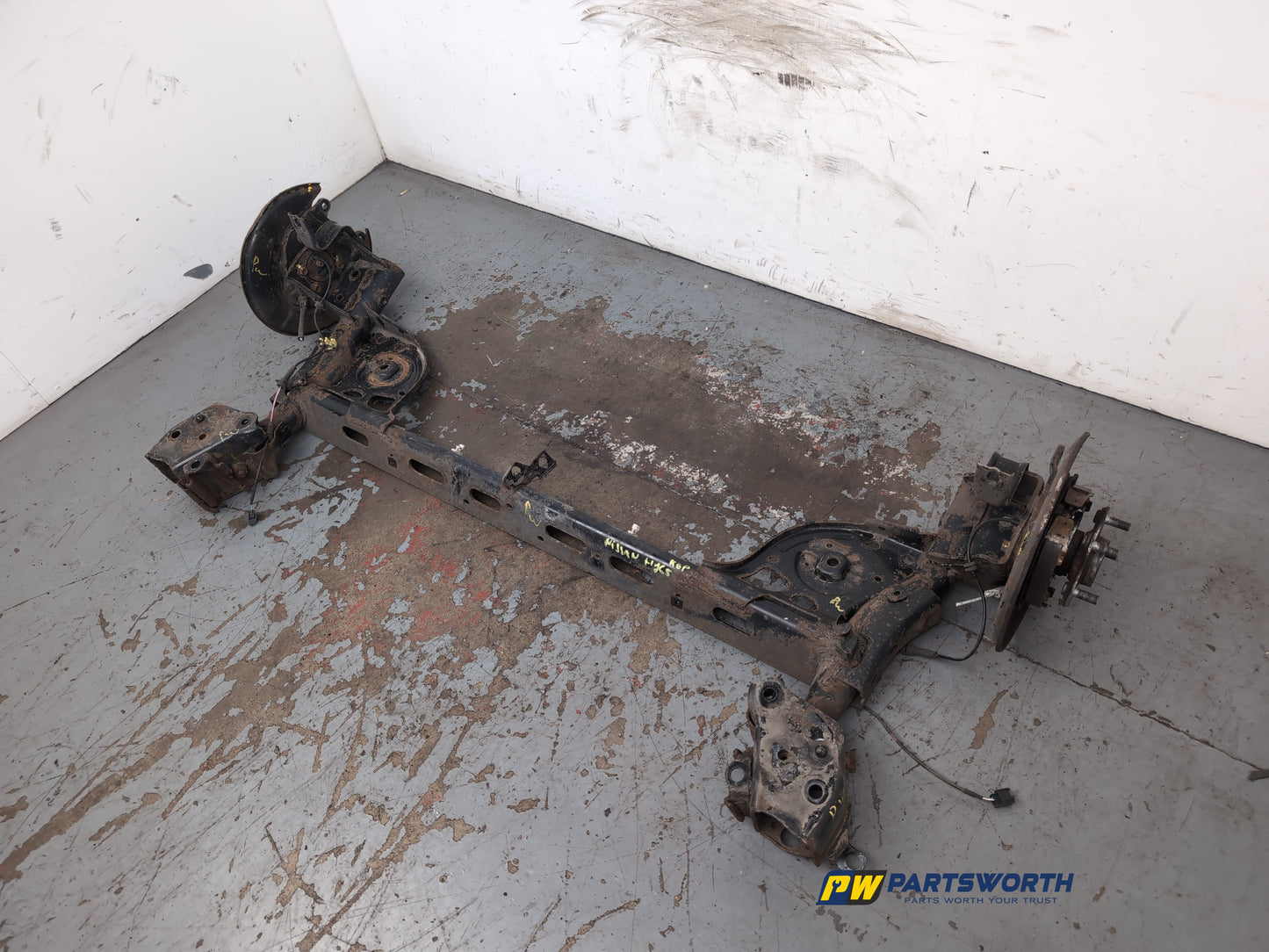 Axle Assembly Rear 2