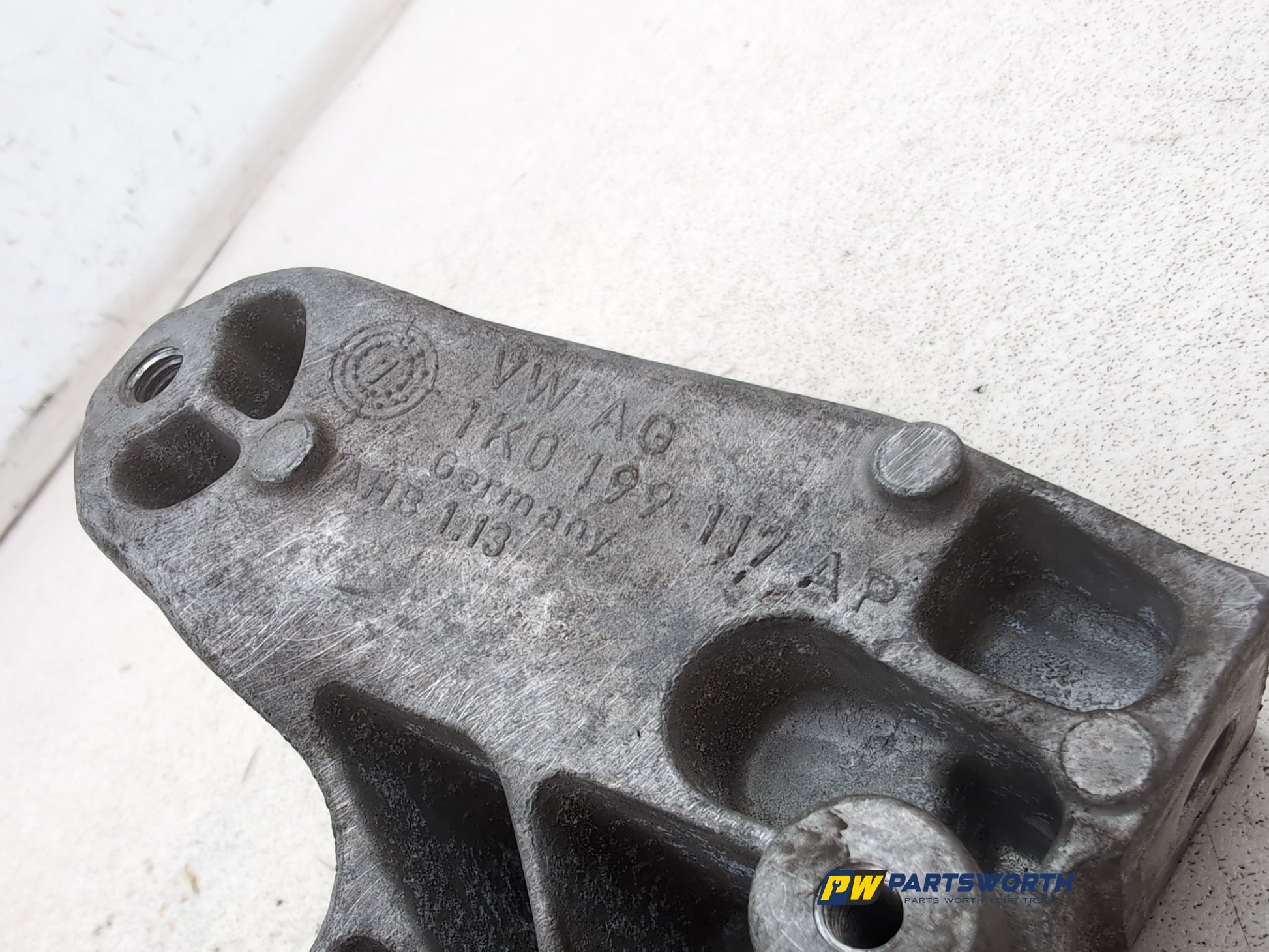 Transmission Mounting Bracket 2