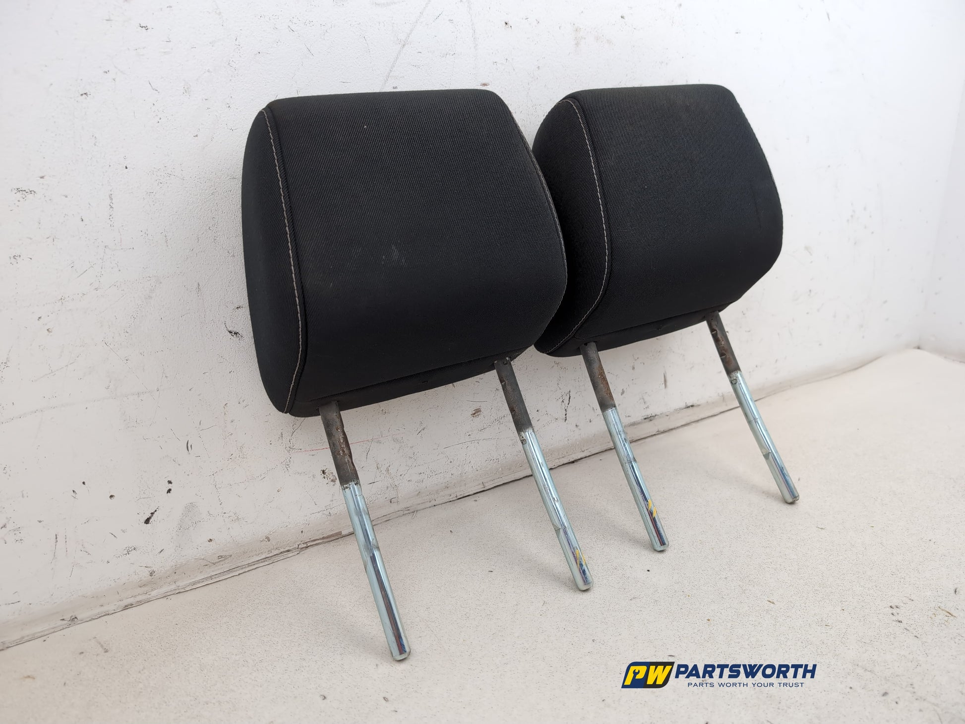 Headrest Front Pair 1