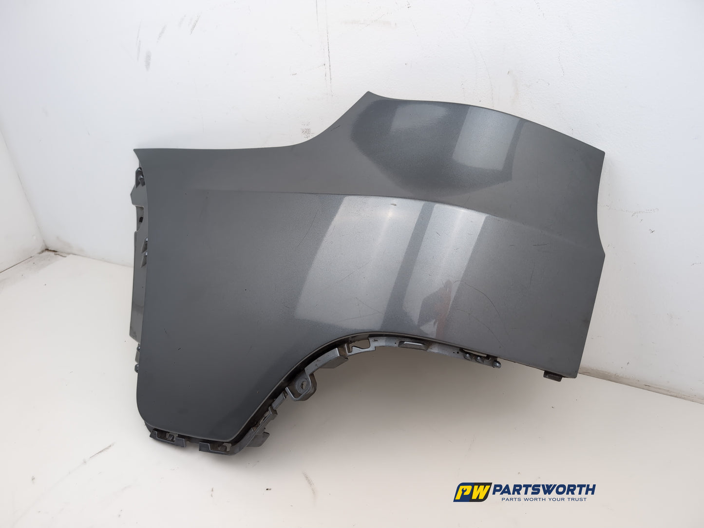 Moulding Quarter Panel LH 2