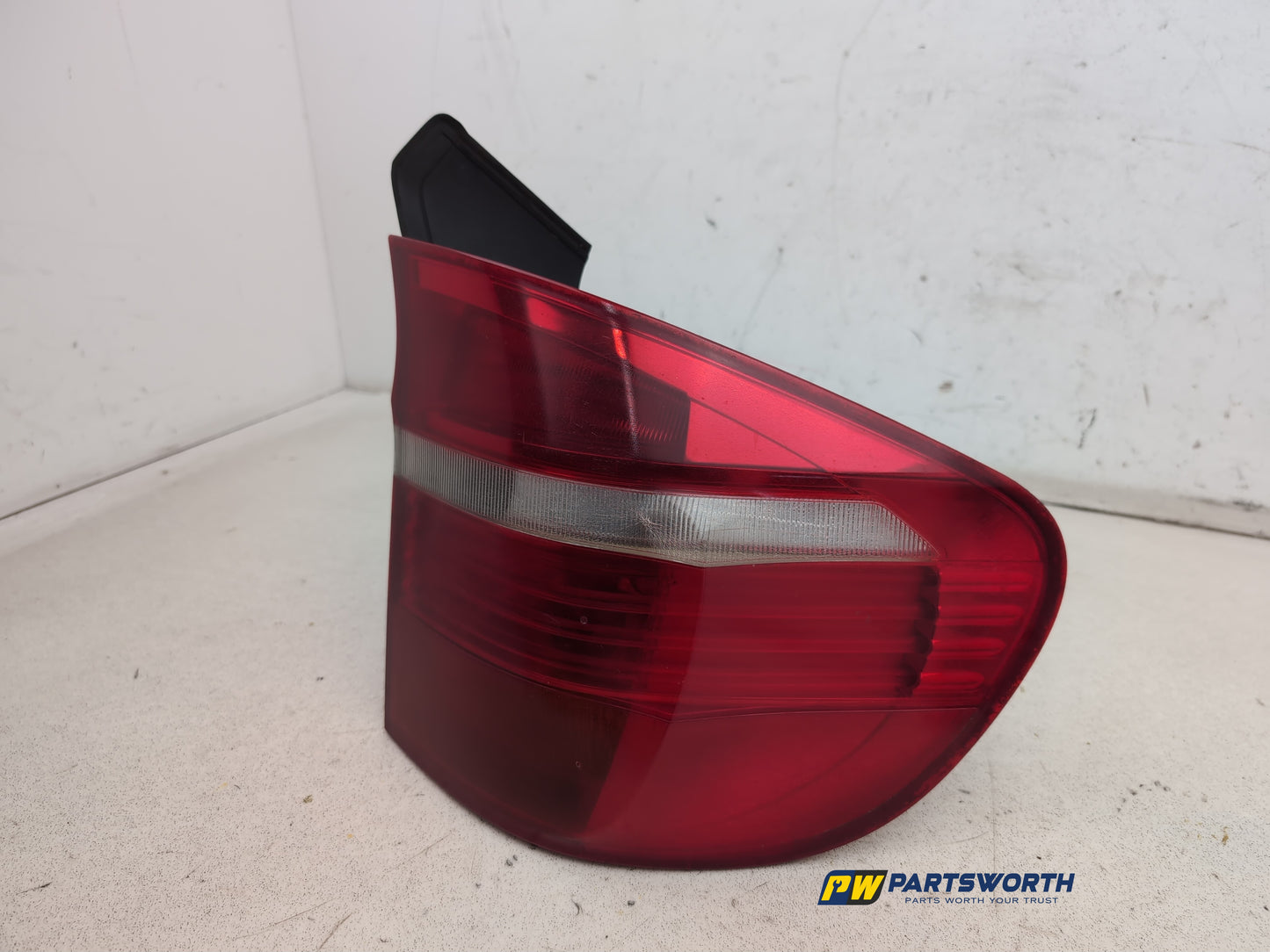 Lamp Assembly Rear RH 2