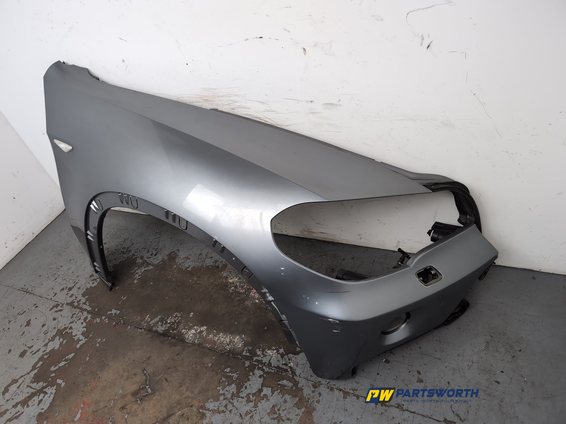 Wing Front RH 2