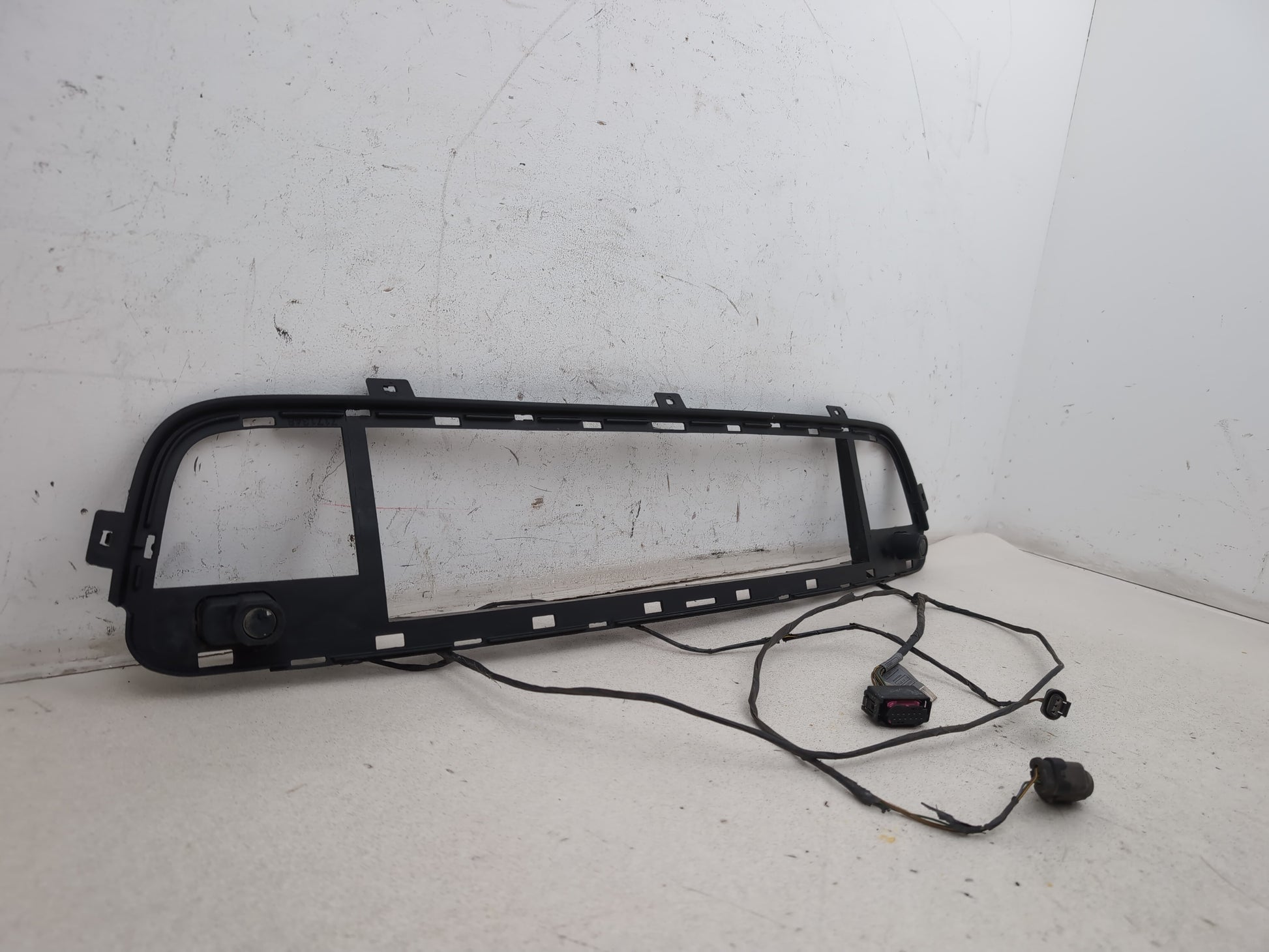Front Parking Sensors and Bumper Wiring Loom 2