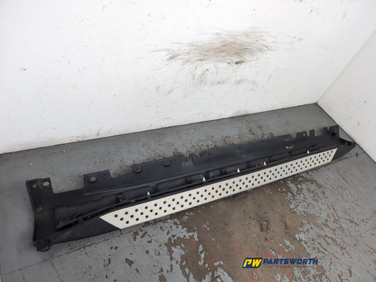 Side Skirt RH 2