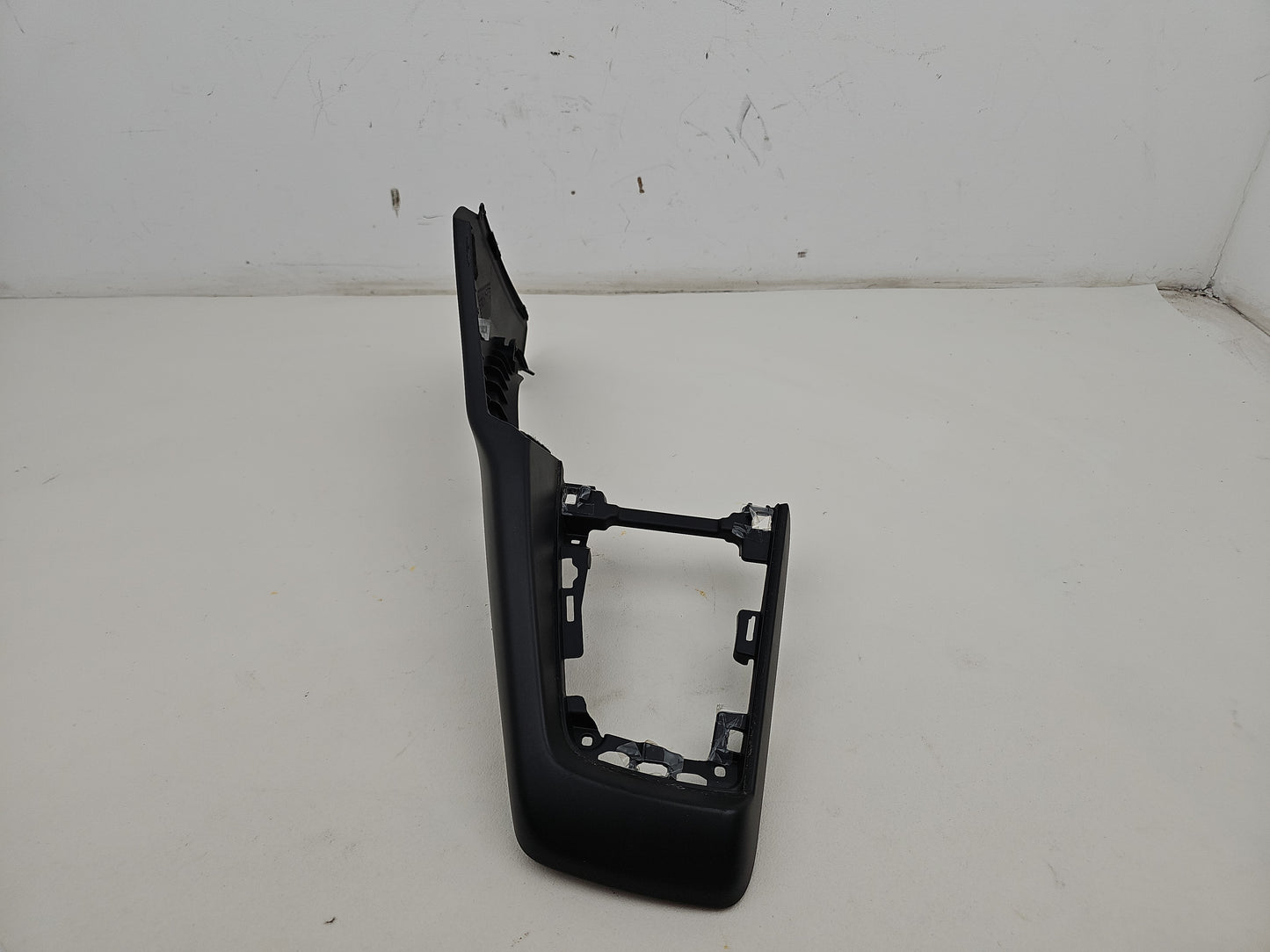 Centre Console Trim  2
