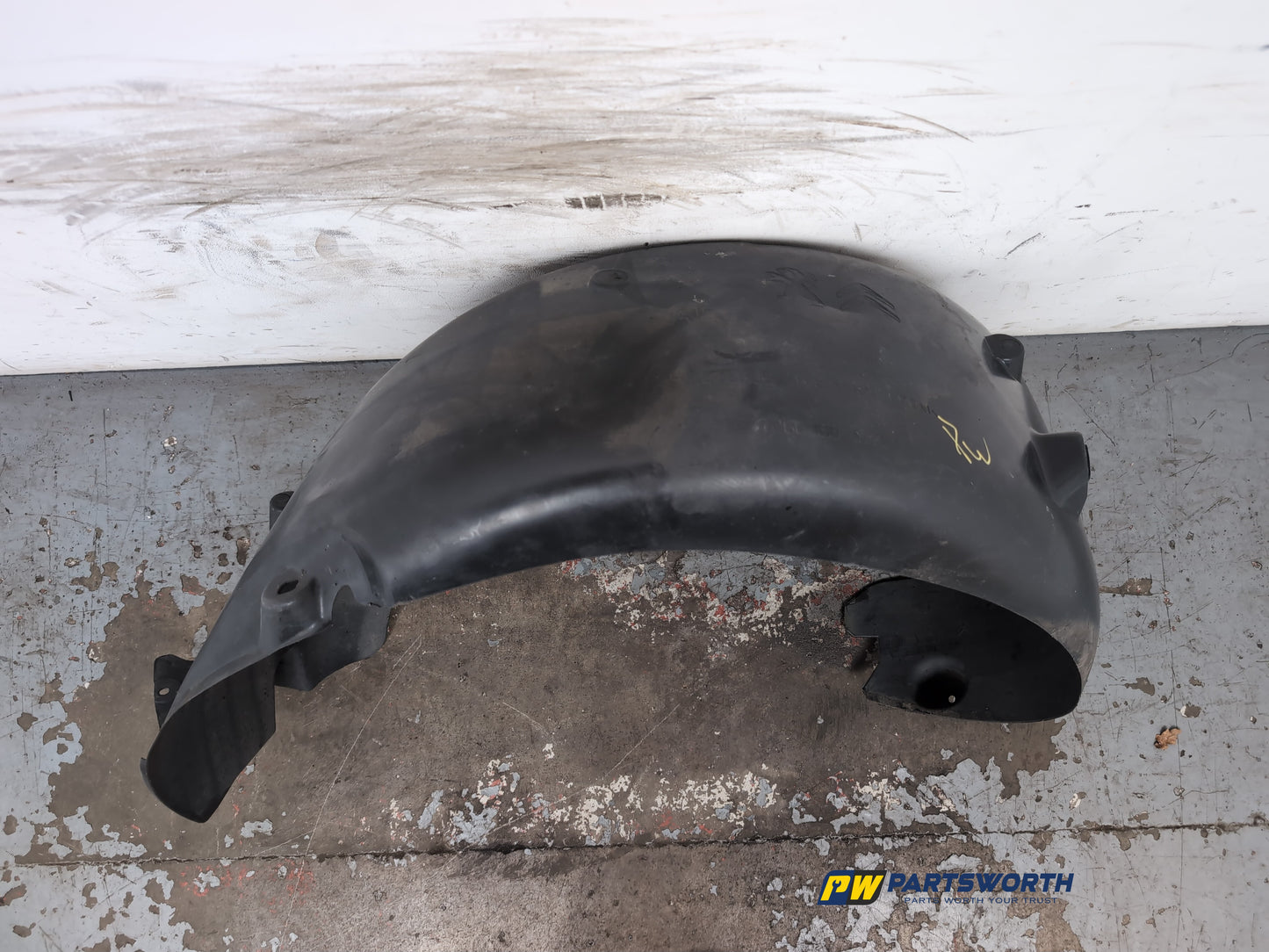 Moulding Wheel Arch Rear RH 2