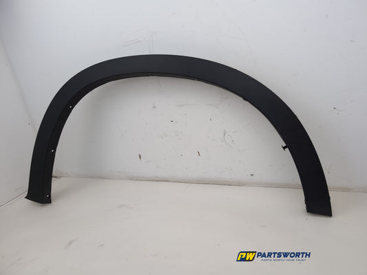 Moulding Wheel Arch Front RH 2