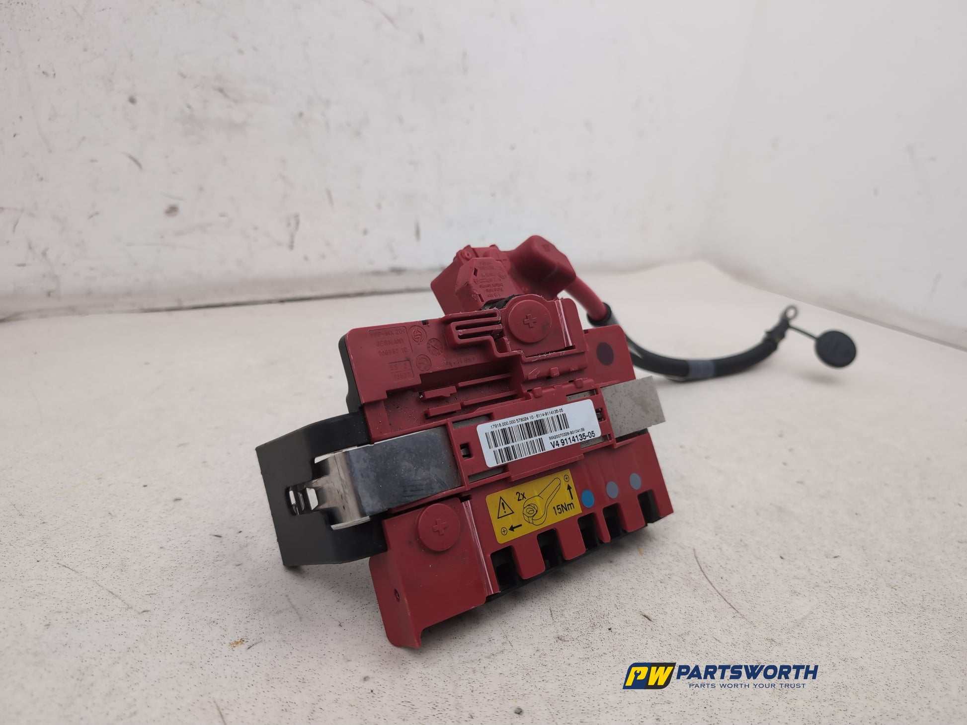Positive Pole Battery Power Boot Distribution Fuse Box 2