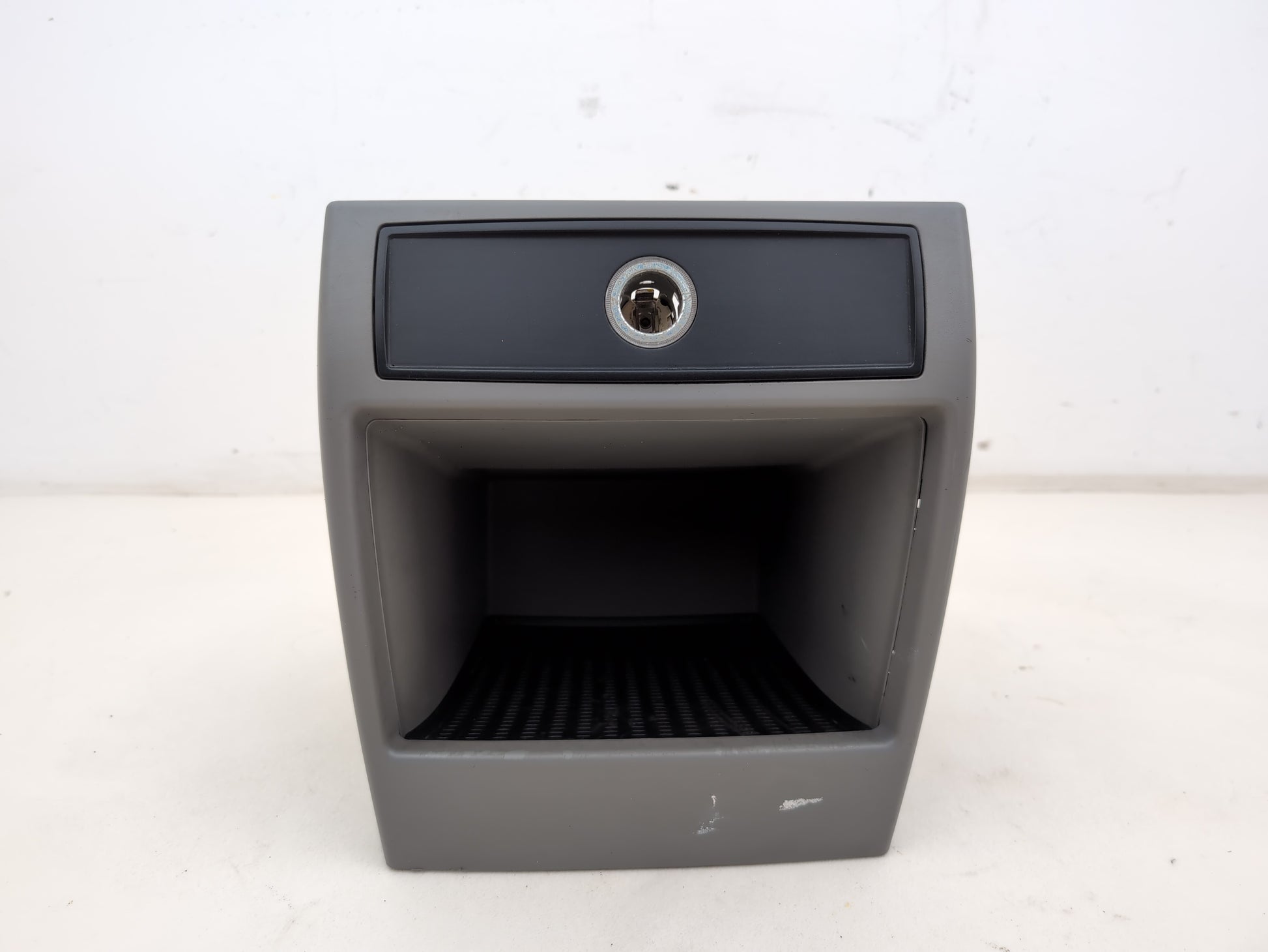Centre Console Trim  1
