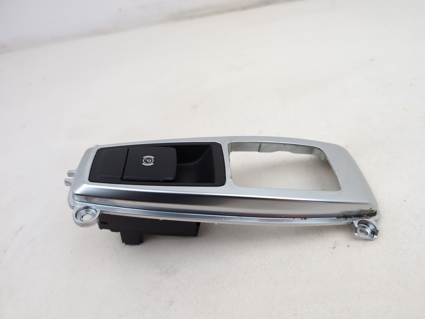 Switch Electric Handbrake 8