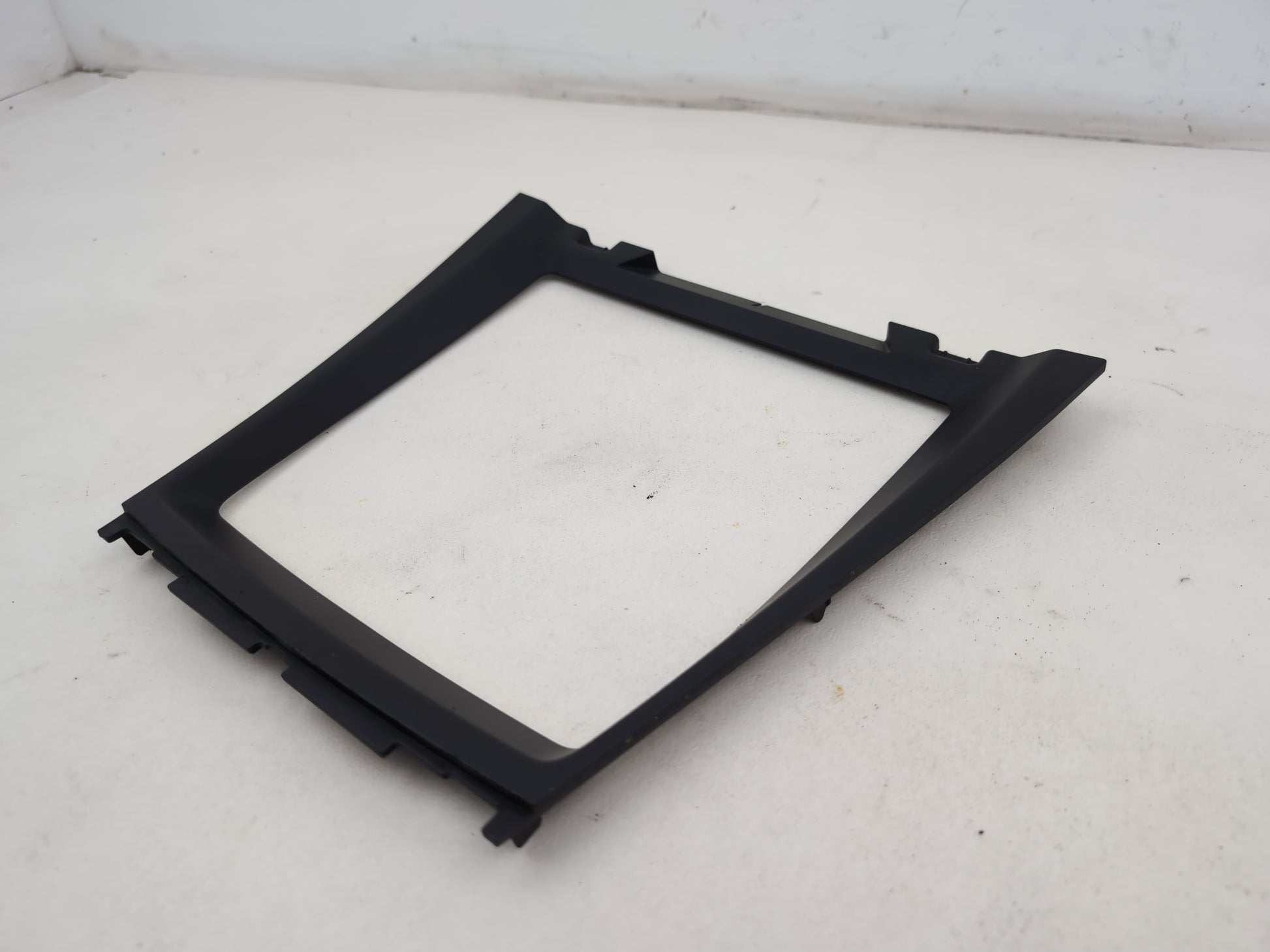 Centre Console Trim  2