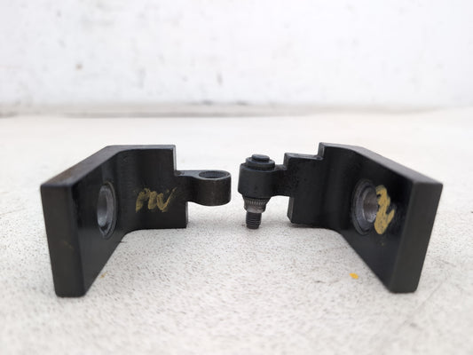 LH Front Door Hinge Pair  2