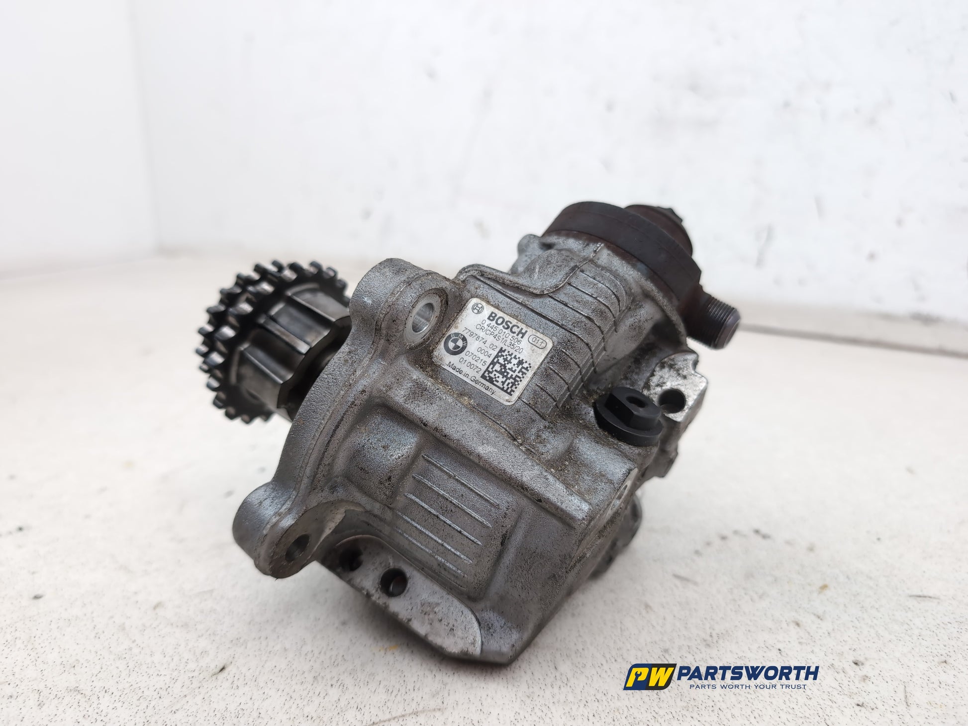 High pressure fuel pump 2
