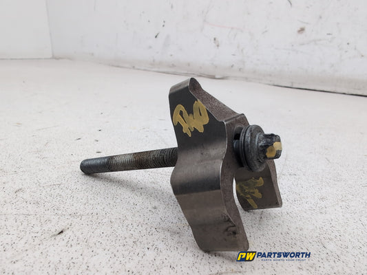 FUEL INJECTOR COVER ENGINE TRIM 2