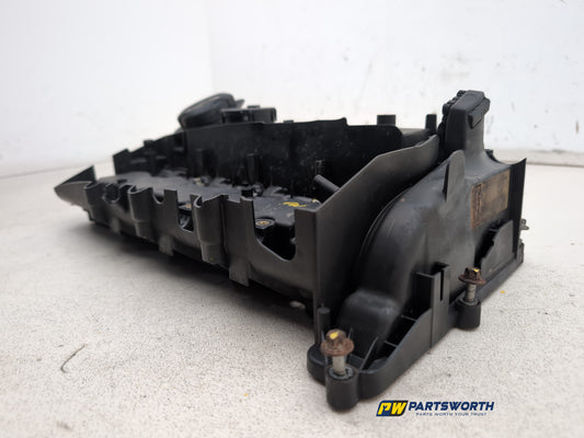 Camshaft Cover  2